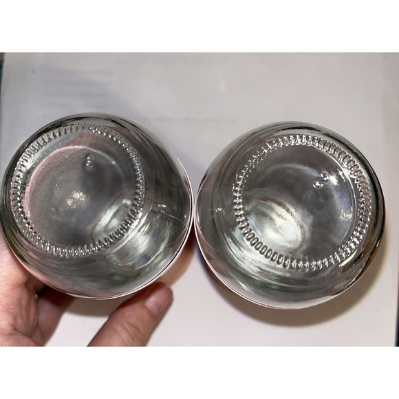 Brand New Set of Pink Salt and Pepper Shakers. 4 oz Glass and Stainless Steel - Picture 3 of 3